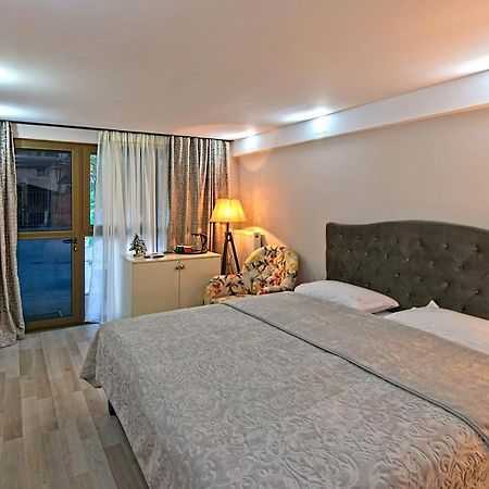 Sakhli At Chavchavadze Ave 15 Hotel Tbilisi Exterior photo
